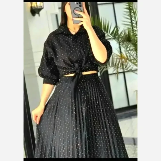 دامن کلوش مجلسی نگین دار جنس پاناما رنگ مشکی فری سایز