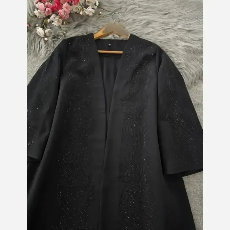 مانتو کت نگینی مجلسی جنس مازراتی رنگ مشکی سایز یک و دو - تصویر 4