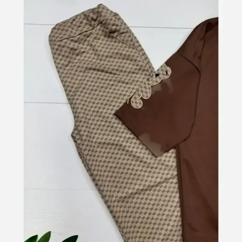 ست تیشرت و شلوار لویی جنس پنبه گلکسی رنگ شکلاتی و کرم نسکافه ای سایز فری 38 تا 46 - تصویر 4