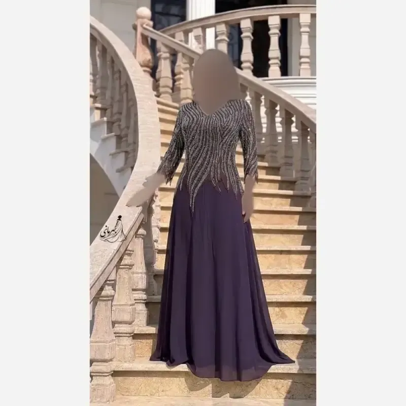 ماکسی نگینی دلبر سایز بزرگ کرپ حریر درجه یک رنگ مشکی سبز بادمجونی - تصویر 2