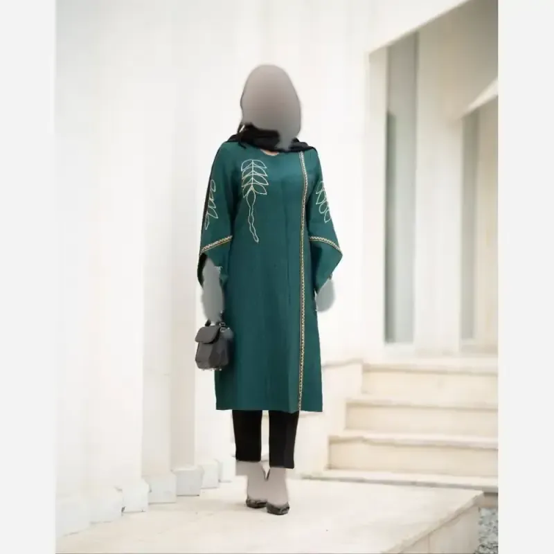 مانتو گلدوزی شده مدل رویسا پارچه شانتون اسلپ قد 109 سانت - تصویر 3