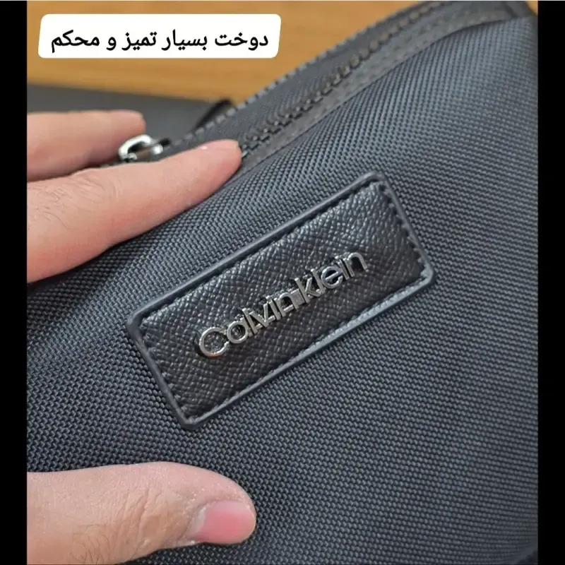 کیف دوشی دستی اسپرت کلوین کلاین پارچه برزنتی آب گریز سه کاره - تصویر 18