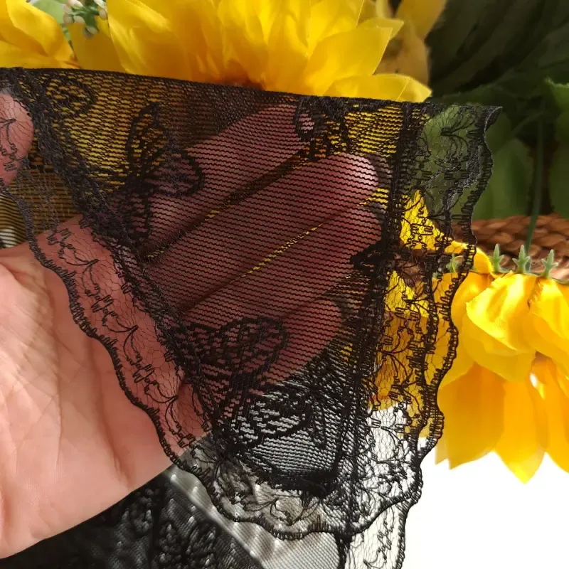 مینی اسکارف تور پروانه ای مشکی سایز 70 در 70 دور دانتل - تصویر 4