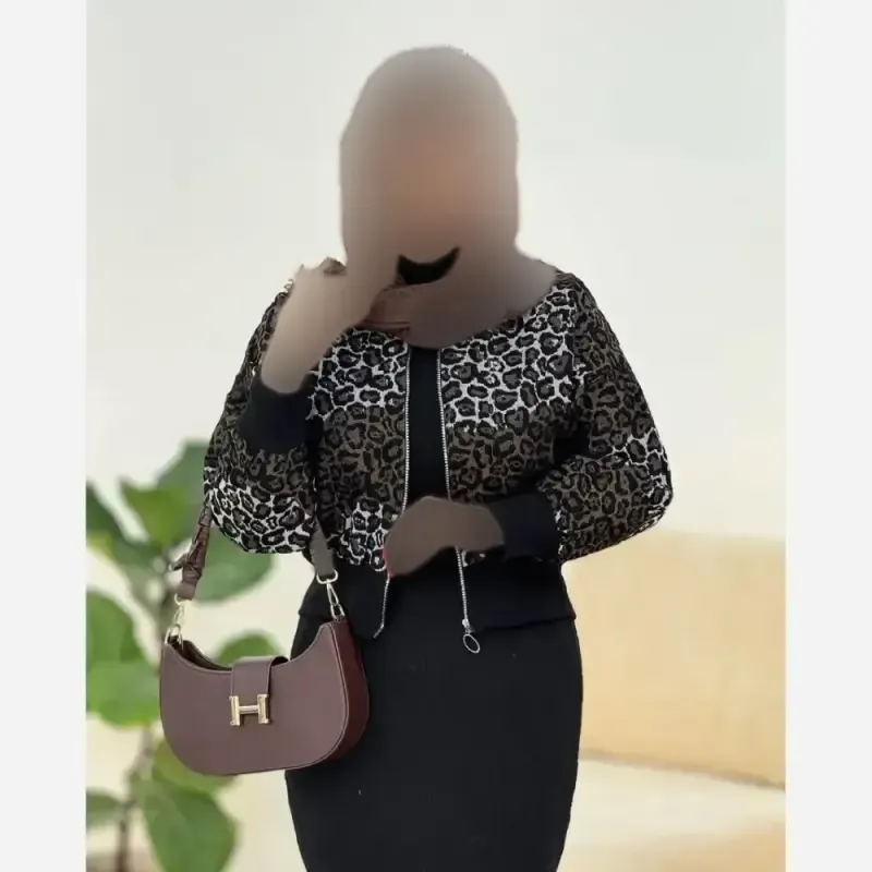 کاپشن بامبر زنانه جنس تافته گلیمی رنگ شکلاتی و طوسی فری سایز - تصویر 8