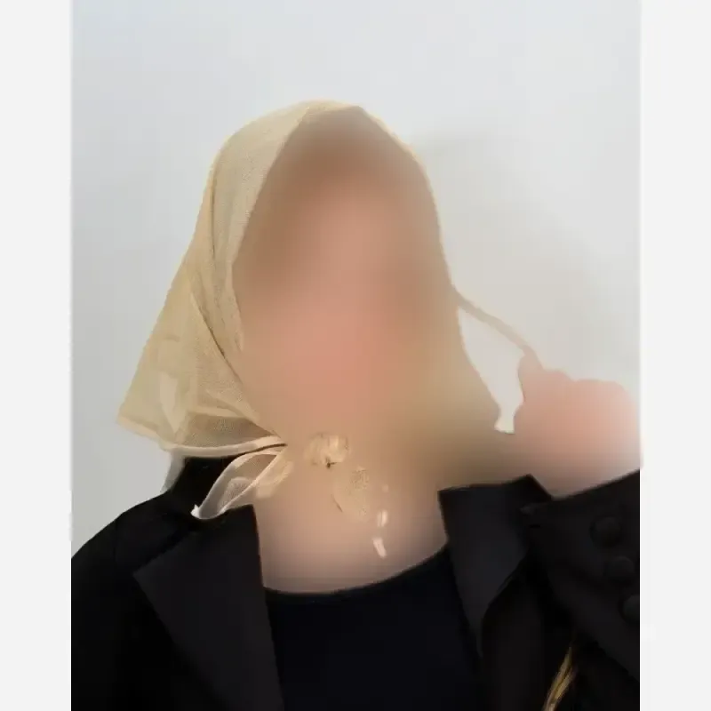 مینی اسکارف توری ساده مشکی سفید کرم ابعاد 70 در 70 جنس تور - تصویر 2