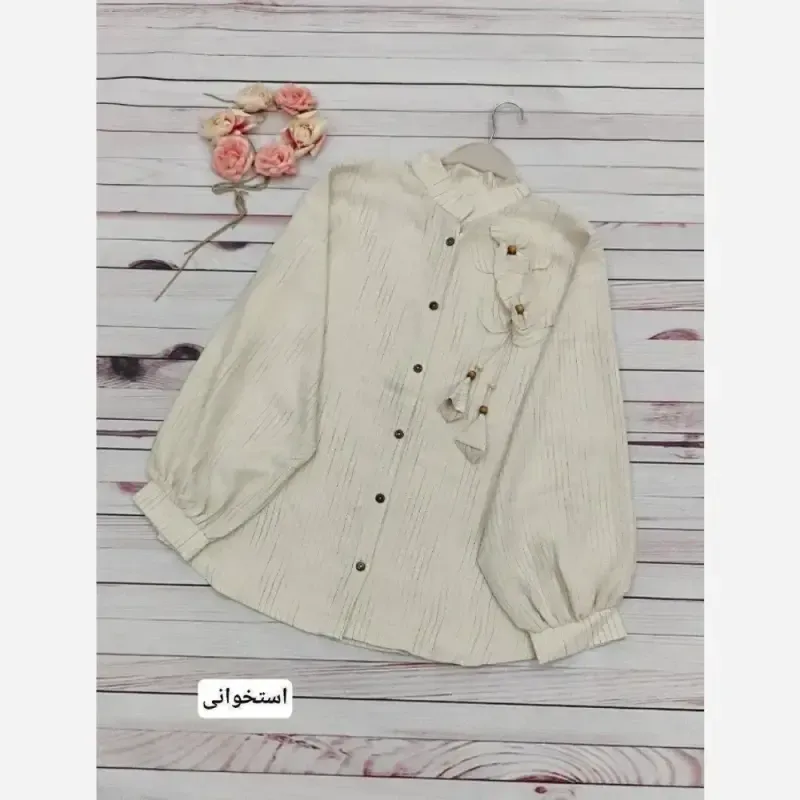 شومیز مجلسی مریم شانتون کنفی لمه دار آستین عروسکی گل برجسته سایز بزرگ فری سایز - تصویر 4