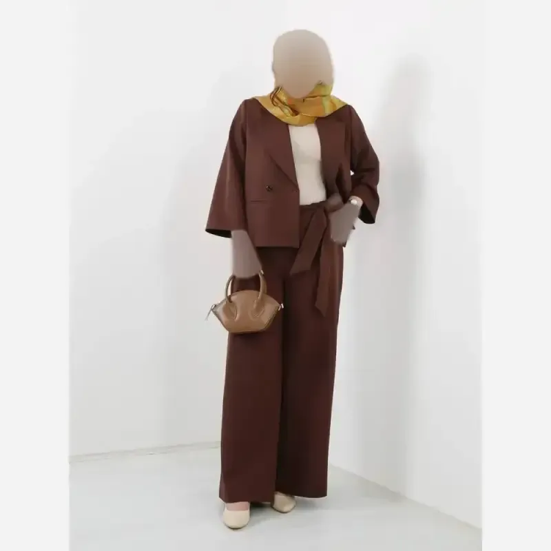 ست سویشرت و شلوار زنانه مازراتی گرم بالا فری سایز - تصویر 3