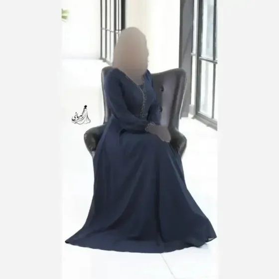 پیراهن مجلسی زنانه کرپ حریر سنگ دوزی شده کاپدار سایز بزرگ مشکی و سورمه ای