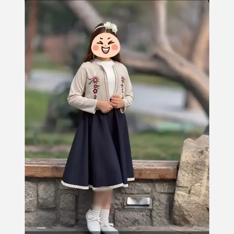 سه تکه گلدوزی دخترانه مجلسی تاپ و کت و دامن سایز 1 تا 3 - تصویر 3